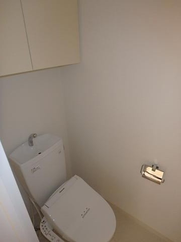 居室・リビング　温水洗浄便座完備