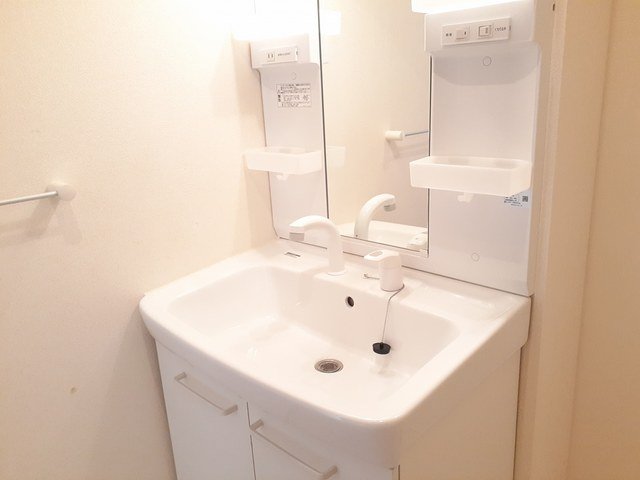 洗面設備　忙しい朝には欠かせない洗面所です