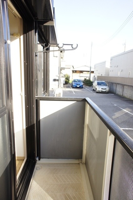 バルコニー　図面と現状に相違がある場合には現状を優先