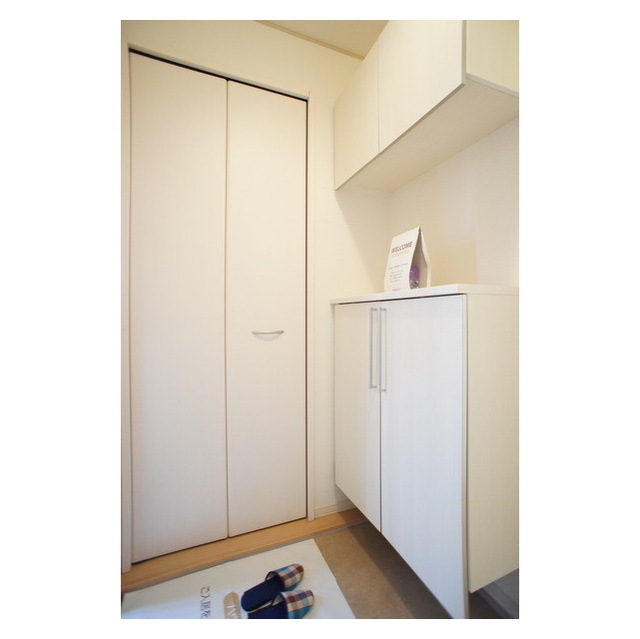 玄関　広めの玄関スペース