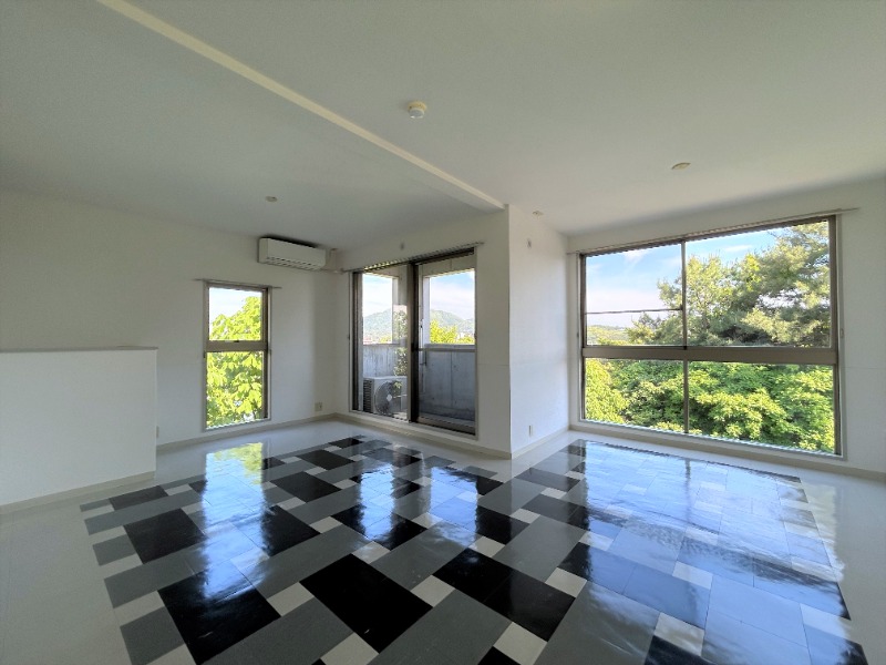 居室・リビング　同仕様