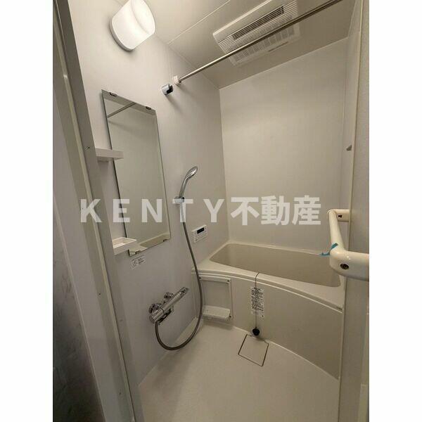 バス・シャワールーム　ゆったり過ごせるお風呂です