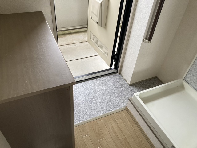 玄関　同タイプ参考