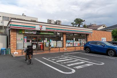 コンビニ　セブン-イレブン 足立一ツ家３丁目店（コンビニ）まで210m