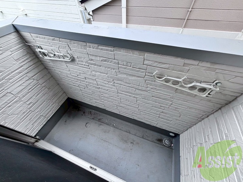 バルコニー　こちらはバルコニーになります。洗濯物はこちらで。