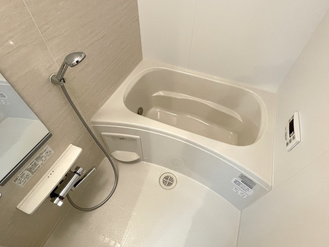 バス・シャワールーム　★追焚・浴室乾燥機付きバス★