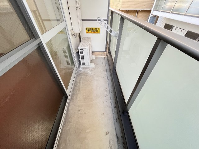 バルコニー　陽当たり良好なバルコニーです