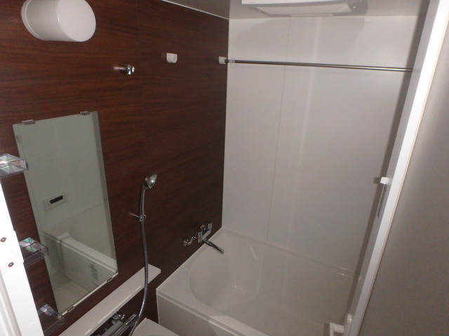 バス・シャワールーム　バスルーム