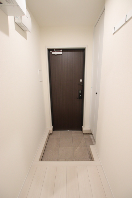 玄関　嬉しい収納付き玄関スペース♪