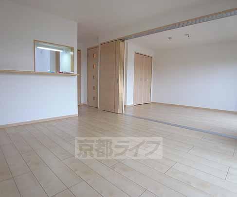 居室・リビング　広く開放感のあるリビングです。