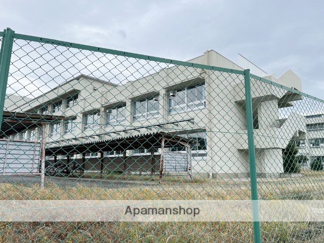 中学校　瀬戸内市立邑久中学校（中学校）まで597m