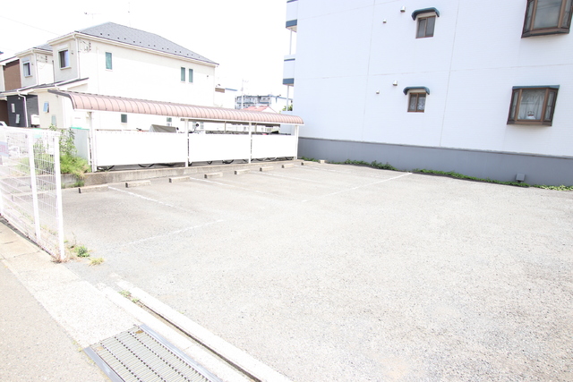 駐車場　駐車場（要空き確認）