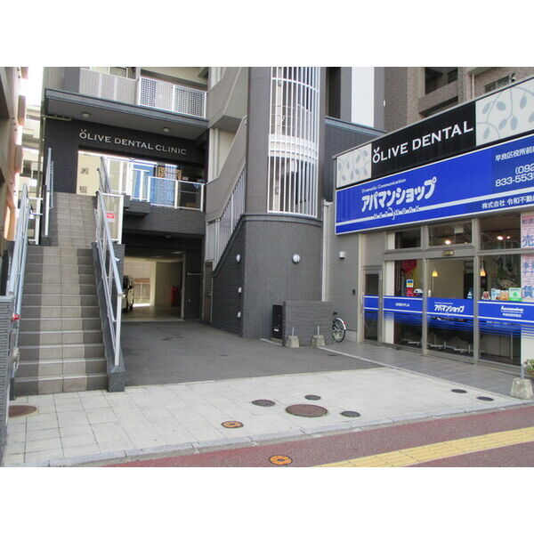 ロビー　CRESTY藤崎