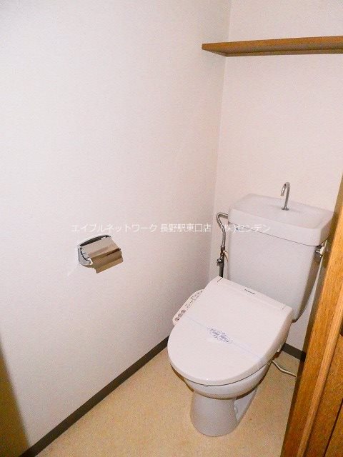トイレ　画像は405号室です（参考）