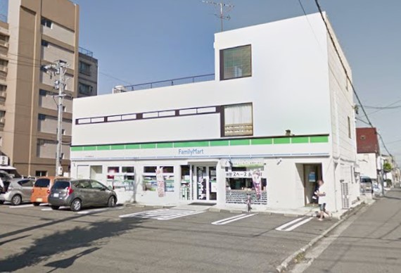 コンビニ　ファミリーマート 一宮市民病院前店（コンビニ）まで445m