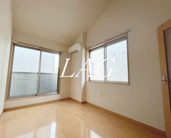 居室・リビング　洋室のお部屋です。