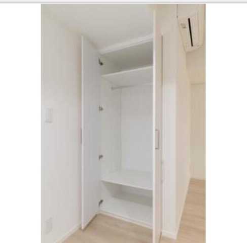 収納　写真は同タイプ住戸です。