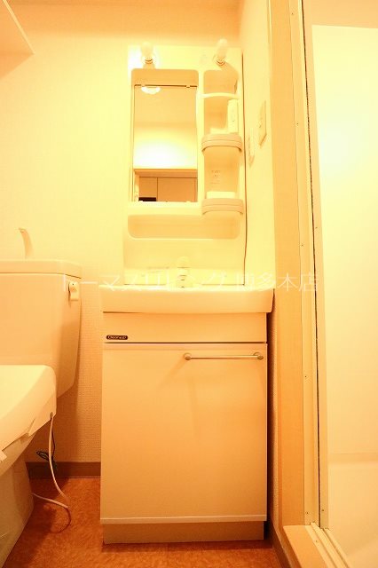 洗面設備　※別号室の参考写真になります。