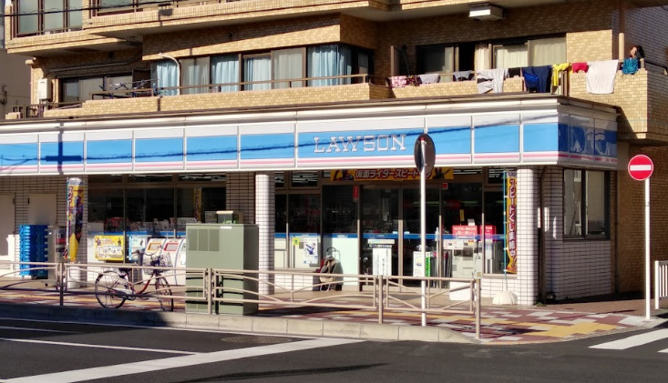 コンビニ　ローソン 磯子久木町店（コンビニ）まで105m