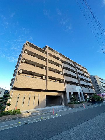 建物外観　外観は落ち着いています