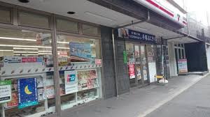 コンビニ　セブンイレブン 六本木3丁目店（コンビニ）まで211m