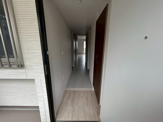 玄関　※別部屋の写真です