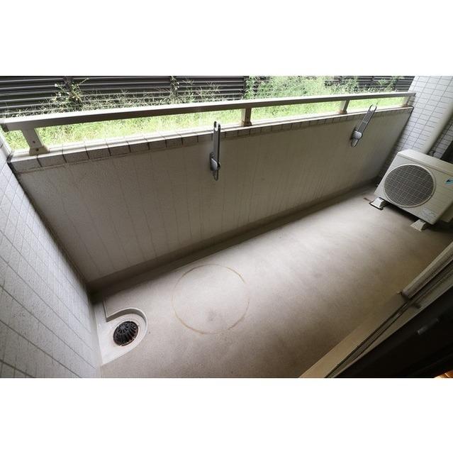 バルコニー　別タイプ部屋　参考写真です