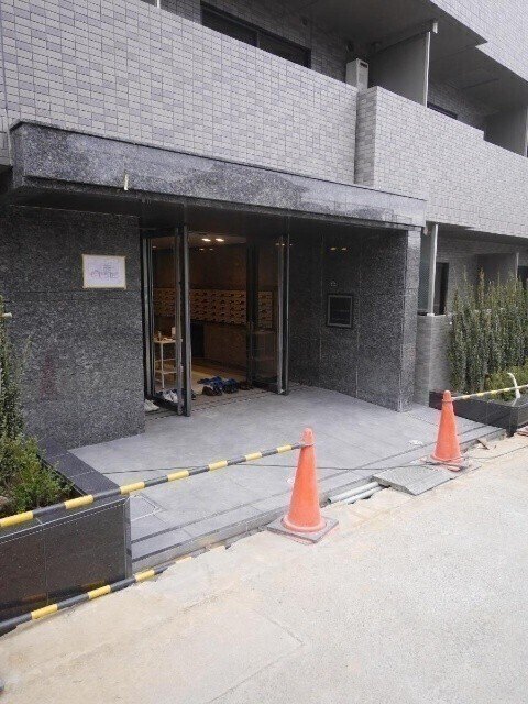 エントランス　オートロック完備