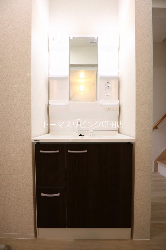 洗面設備　101号室写真