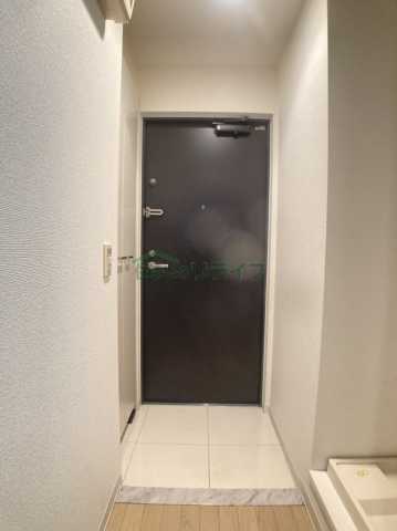 玄関　AZEST西巣鴨