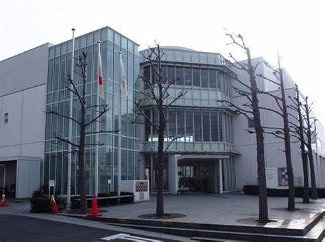 図書館　鎌倉市腰越図書館（図書館）まで711m
