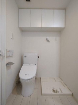 トイレ　コンパクトで使いやすいトイレです