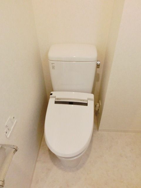 トイレ　洗浄機能付きのトイレ