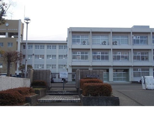 中学校　福島市立信夫中学校（中学校）まで2200m
