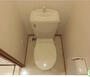 トイレ　清潔感あるトイレルーム