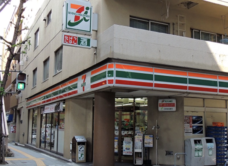 コンビニ　セブンイレブン板橋仲宿店（コンビニ）まで73m