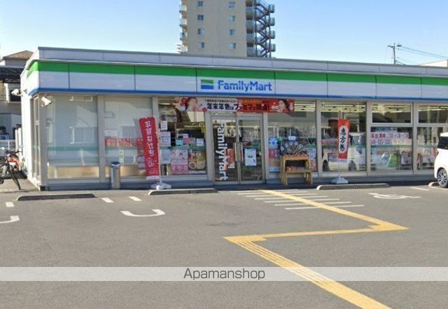 コンビニ　ファミリーマート草加瀬崎二丁目店（コンビニ）まで229m