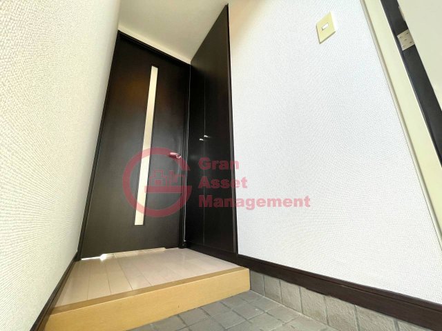 玄関　落ち着いた玄関です
