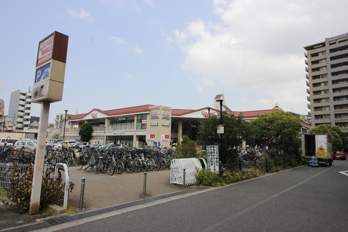 スーパー　デイリーカナートイズミヤ天下茶屋店（スーパー）まで230m