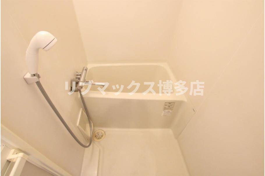 バス・シャワールーム　一日の疲れを癒すバスルームです★