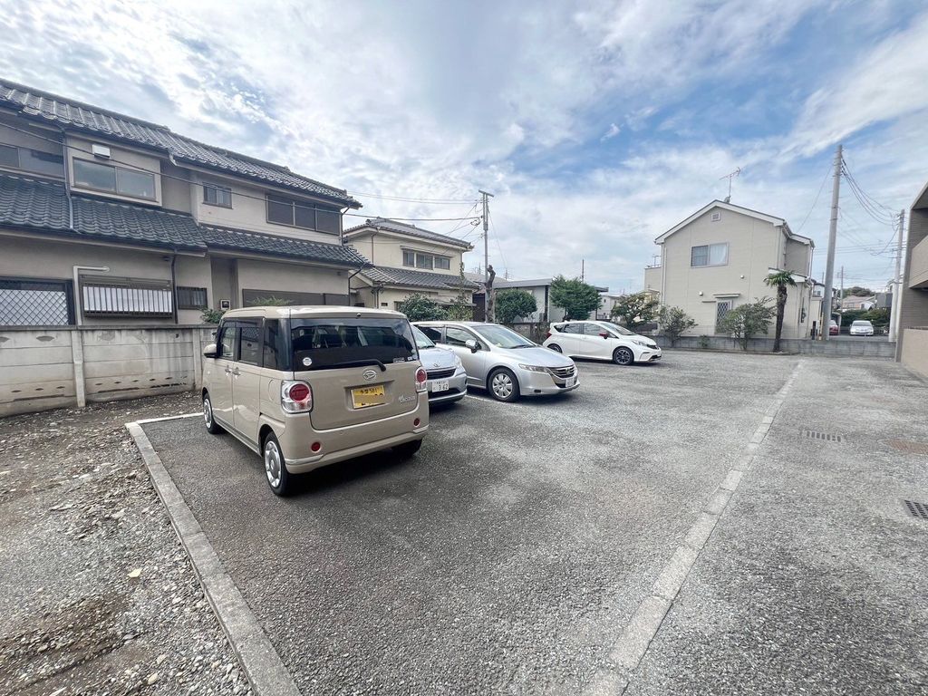 駐車場　駐車場