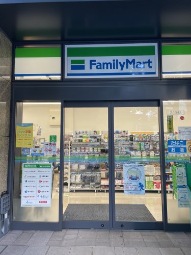 コンビニ　ファミリーマート文京春日白山通り店（コンビニ）まで1m