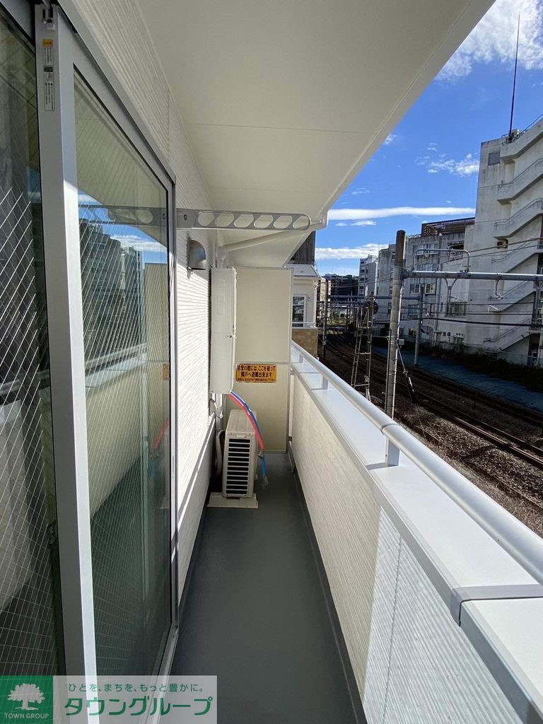 バルコニー　＊2階の同間取りの写真です。