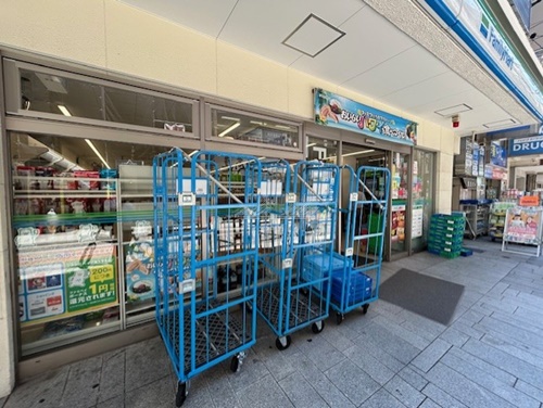 コンビニ　ファミリーマート 横浜元浜町店（コンビニ）まで152m