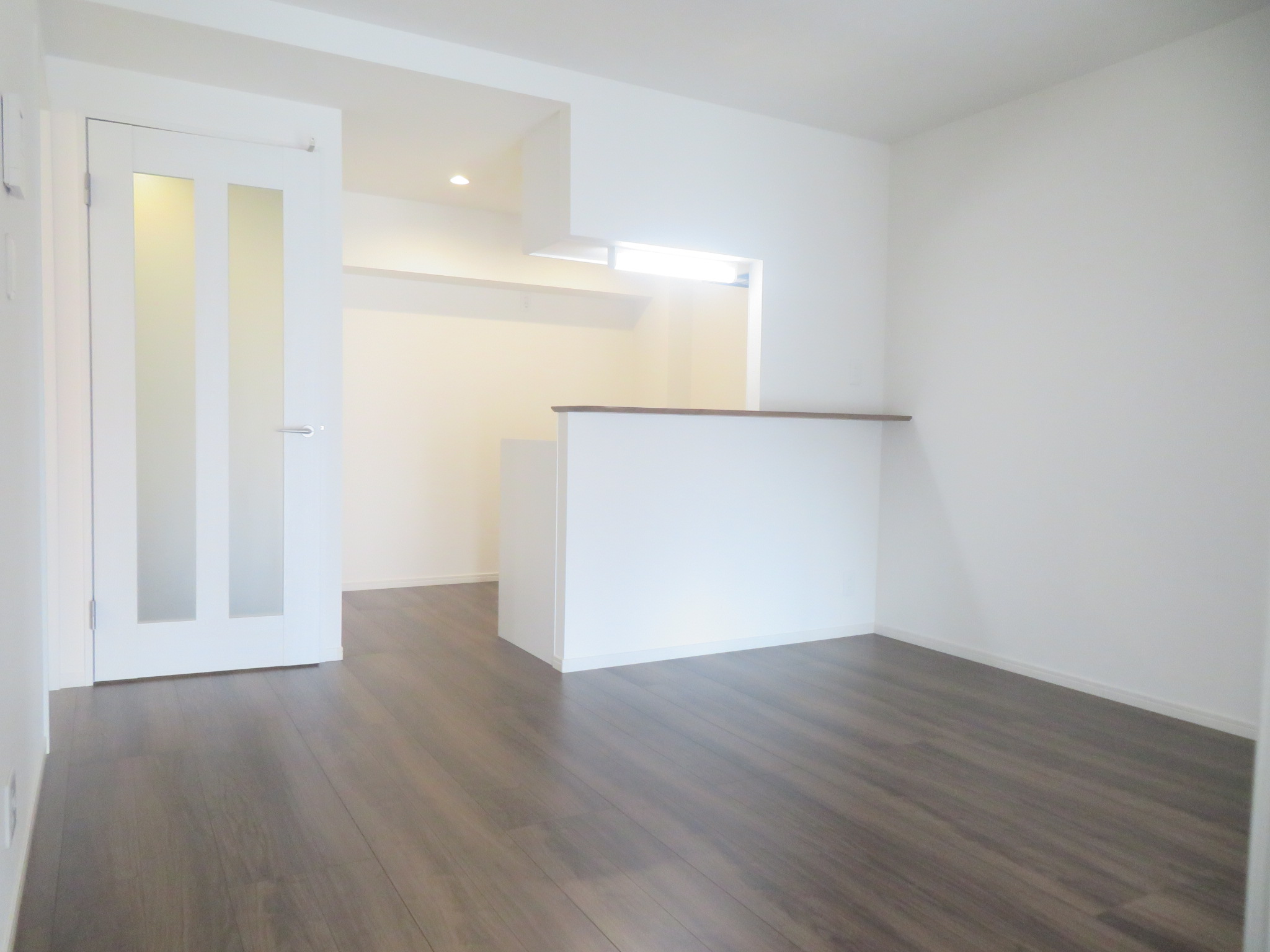 居室・リビング　同建物別部屋参考写真