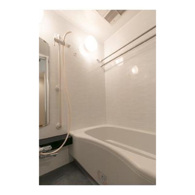 バス・シャワールーム　※写真は同タイプ住戸です。