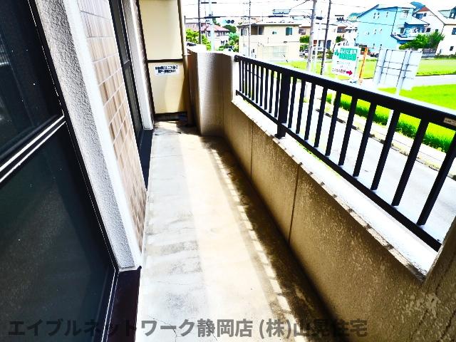 バルコニー　バルコニーがあります