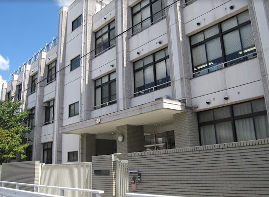 小学校　大阪市立泉尾北小学校（小学校）まで657m