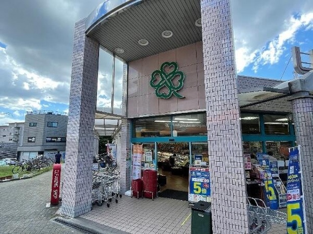 スーパー　ライフ桃山台店（スーパー）まで366m
