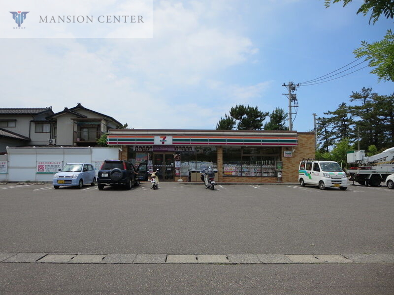 コンビニ　セブンイレブン新潟松浜6丁目店（コンビニ）まで308m
